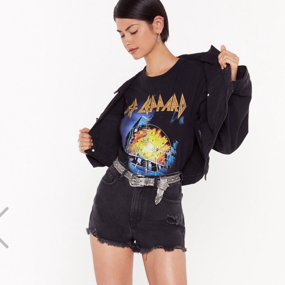 NWT Nasty Gal “Cut ‘em off” Black Denim Shorts